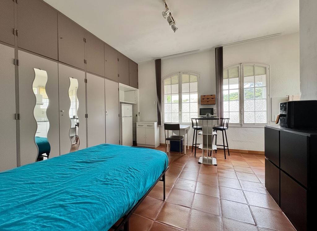 Appartement Studio LA MADRAGUE (83270) AGENCE CONSEILS AZUR